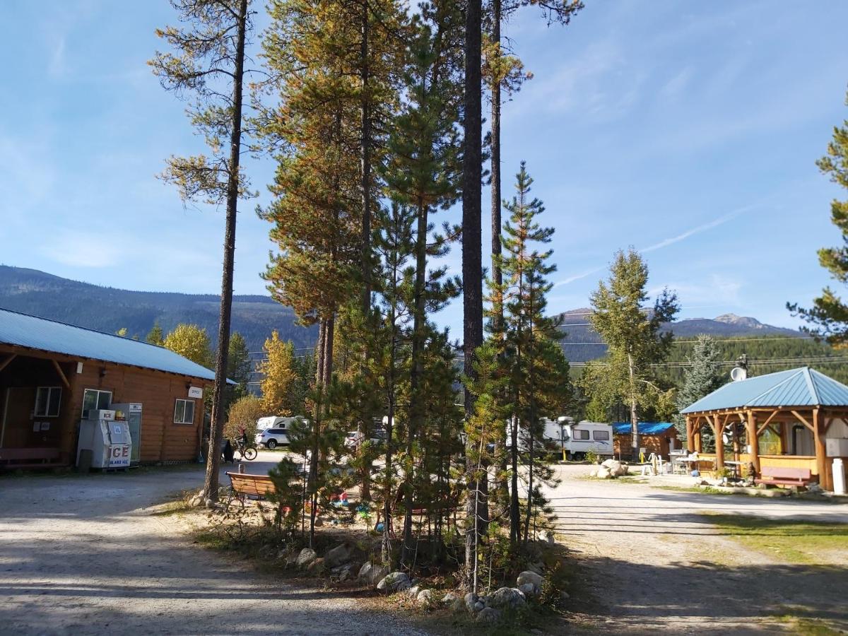 Blue River Cabins & Campgrounds Экстерьер фото